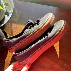 Black Vans women’s size 7